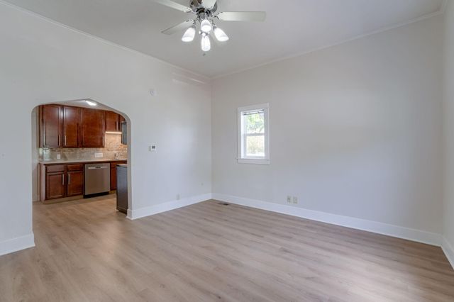 553 MILL Street, Council Bluffs, IA 51503
