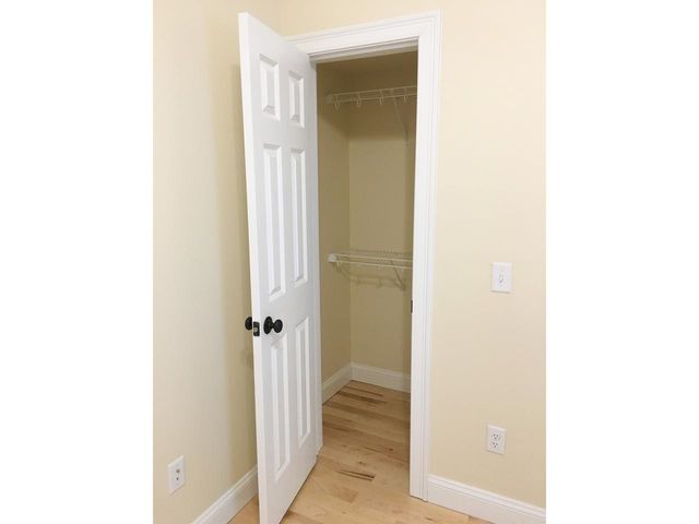 33-35 Intervale Avenue, Burlington, VT 05401