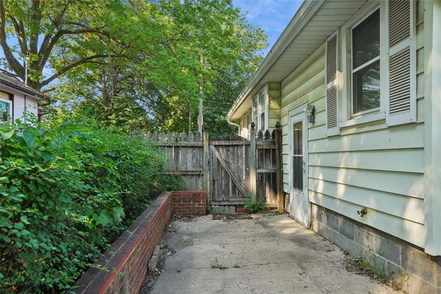 3507 Bowdoin Street, Des Moines, IA 50313