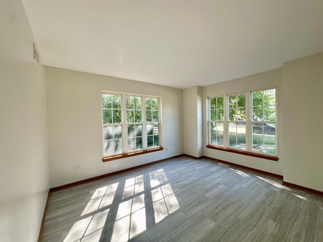 4520 W Lawn Avenue, Waukegan, IL 60055