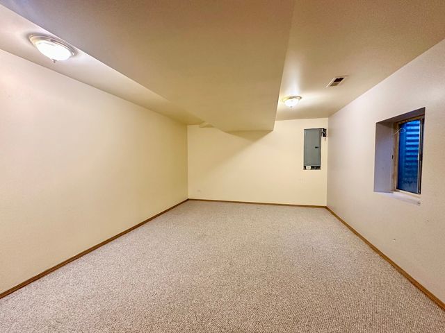 4520 W Lawn Avenue, Waukegan, IL 60055