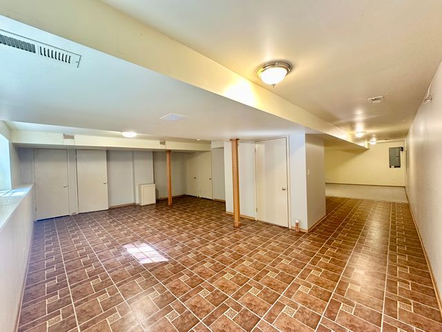 4520 W Lawn Avenue, Waukegan, IL 60055