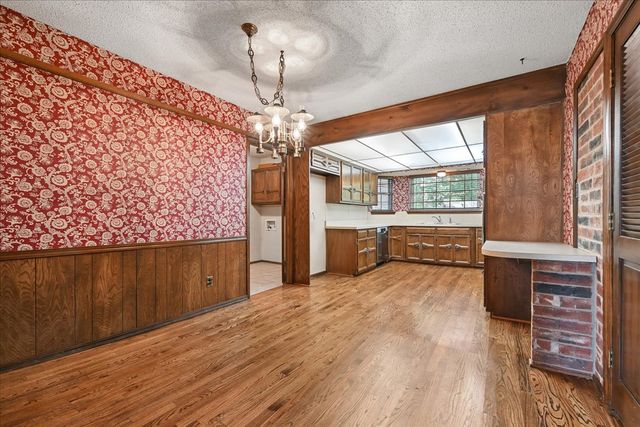 6915 E 78th Place, Tulsa, OK 74133