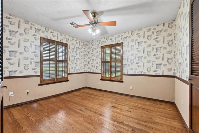 6915 E 78th Place, Tulsa, OK 74133