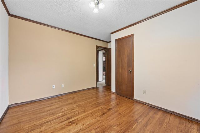 6915 E 78th Place, Tulsa, OK 74133