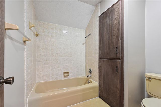 6915 E 78th Place, Tulsa, OK 74133