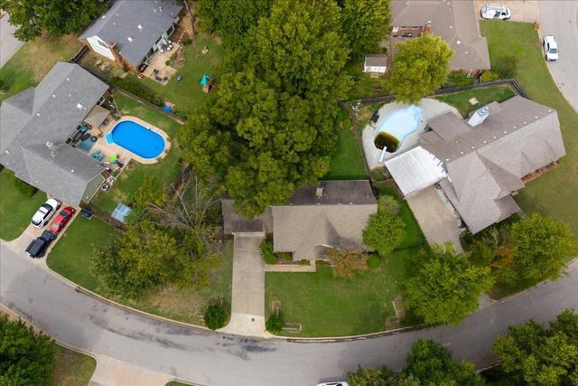 6915 E 78th Place, Tulsa, OK 74133