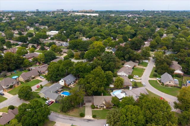 6915 E 78th Place, Tulsa, OK 74133
