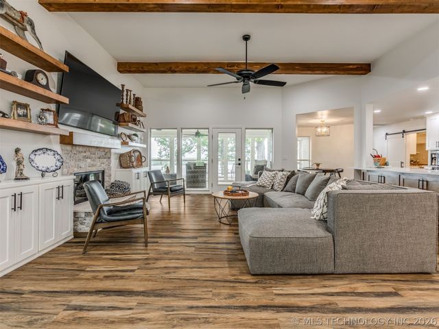 73018 Whispering Oaks Drive, Wagoner, OK 74467