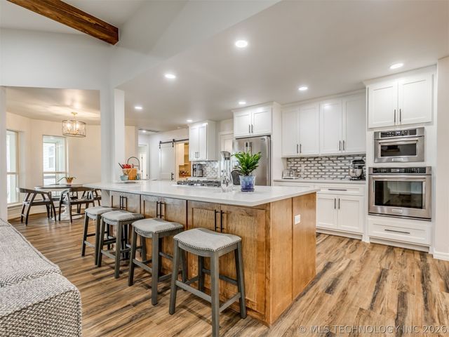 73018 Whispering Oaks Drive, Wagoner, OK 74467