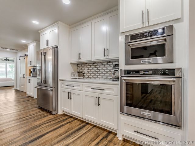 73018 Whispering Oaks Drive, Wagoner, OK 74467