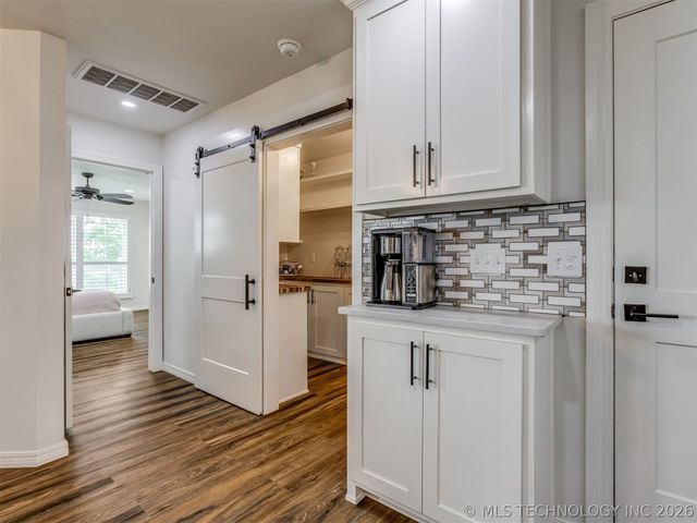 73018 Whispering Oaks Drive, Wagoner, OK 74467