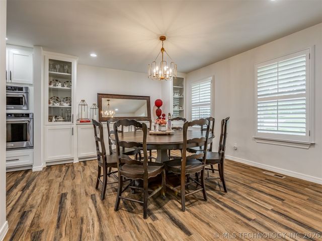 73018 Whispering Oaks Drive, Wagoner, OK 74467