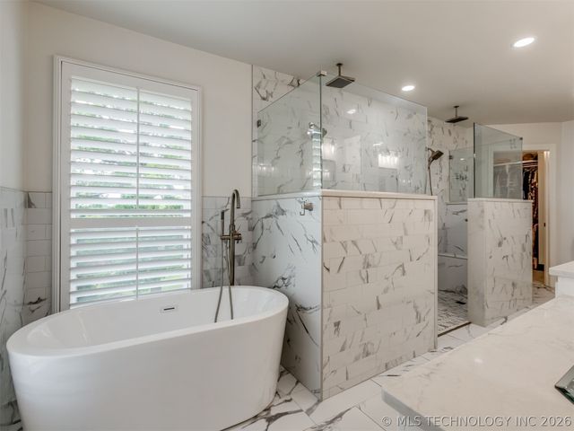 73018 Whispering Oaks Drive, Wagoner, OK 74467