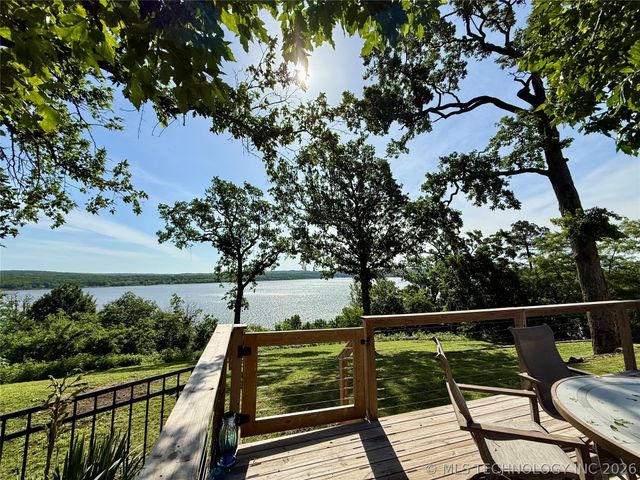 73018 Whispering Oaks Drive, Wagoner, OK 74467