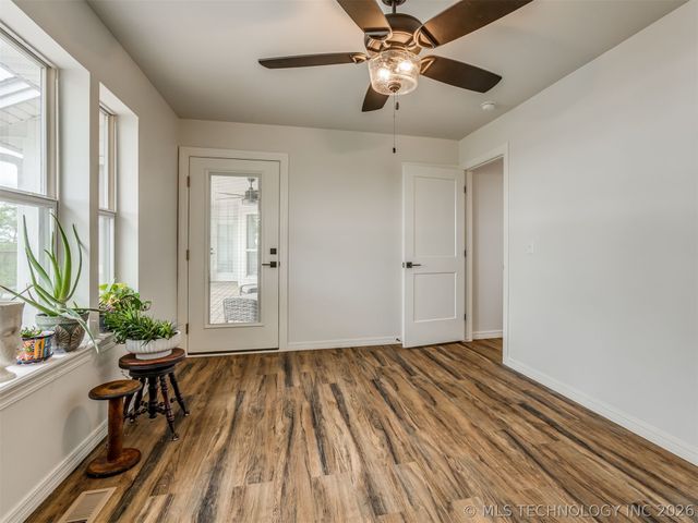 73018 Whispering Oaks Drive, Wagoner, OK 74467