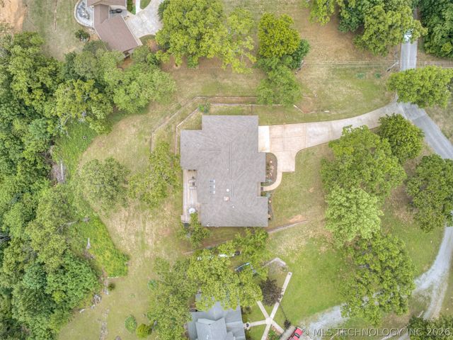 73018 Whispering Oaks Drive, Wagoner, OK 74467