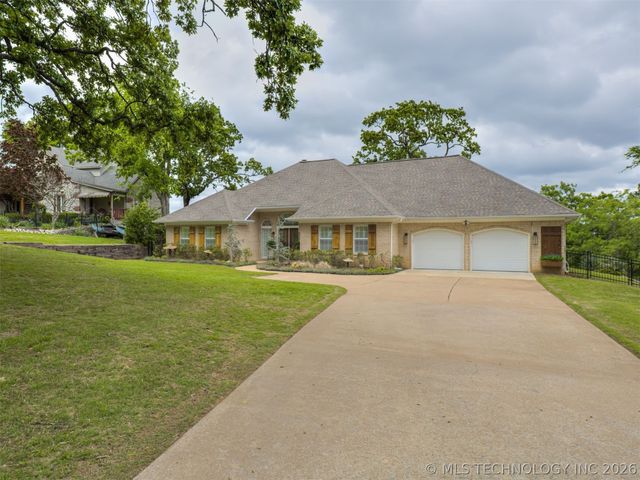 73018 Whispering Oaks Drive, Wagoner, OK 74467