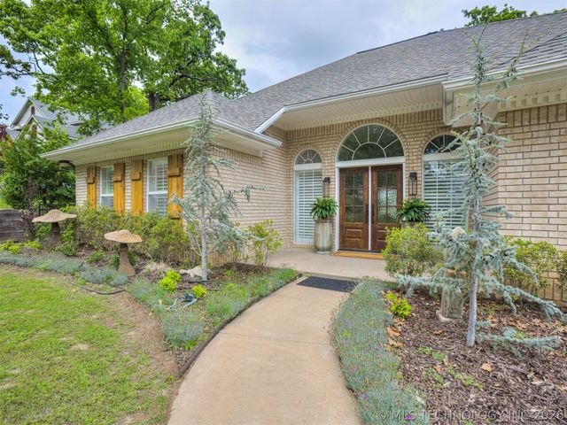 73018 Whispering Oaks Drive, Wagoner, OK 74467