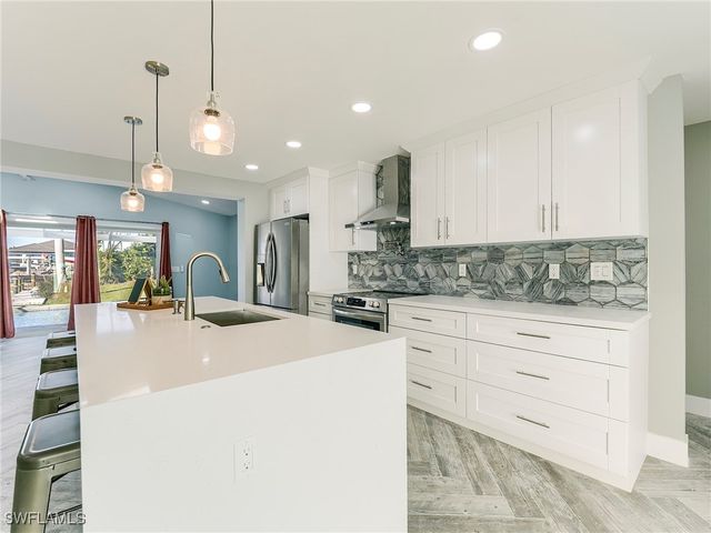 5302 Cortez CT, Cape Coral, FL 33904