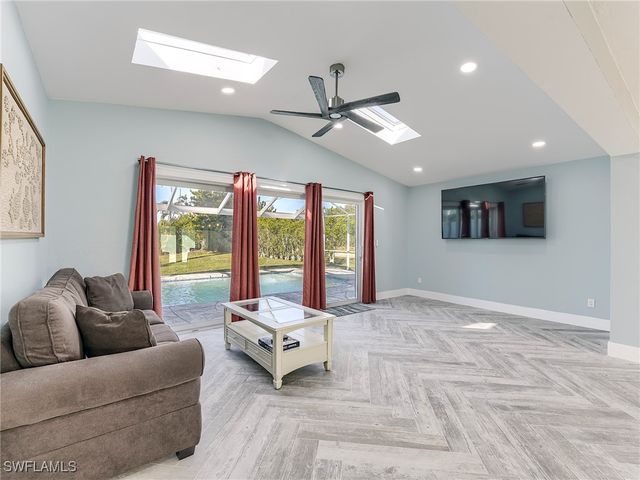 5302 Cortez CT, Cape Coral, FL 33904