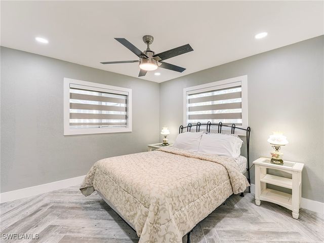 5302 Cortez CT, Cape Coral, FL 33904