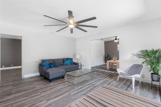 439 CAPRI WAY NE, St Petersburg, FL 33704