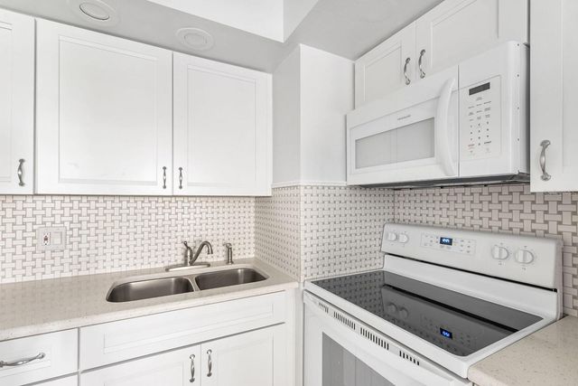 78 BOUNDARY BOULEVARD 192, Rotonda West, FL 33947