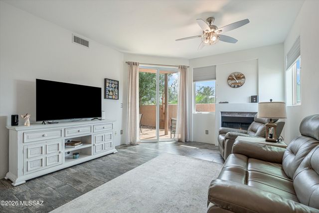 5675 N Camino Esplendora Apt 1100, Tucson, AZ 85718