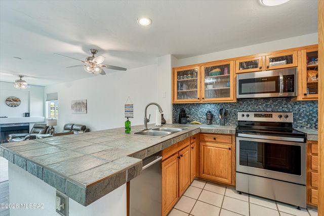 5675 N Camino Esplendora Apt 1100, Tucson, AZ 85718