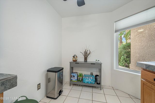 5675 N Camino Esplendora Apt 1100, Tucson, AZ 85718