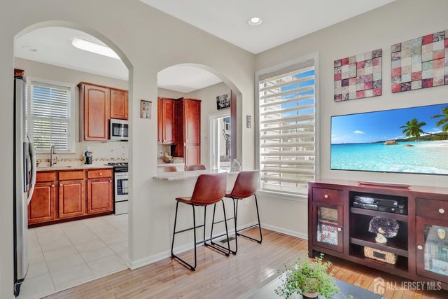 601 Yarrow Circle, South Brunswick, NJ 08810