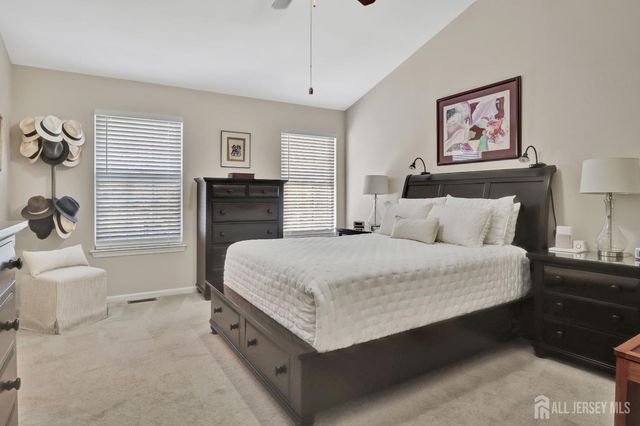 601 Yarrow Circle, South Brunswick, NJ 08810
