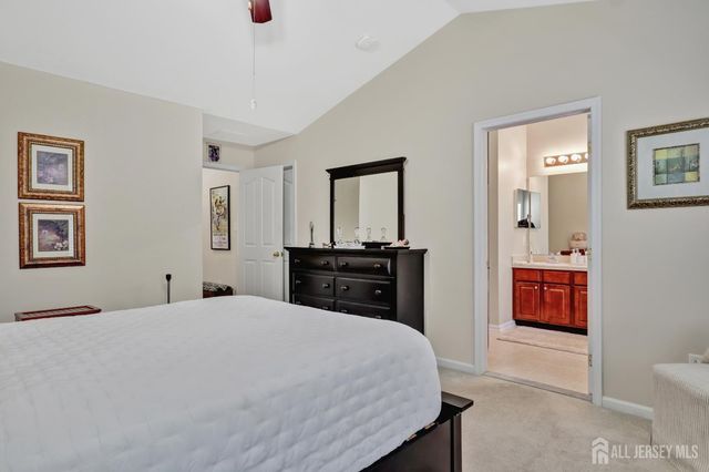 601 Yarrow Circle, South Brunswick, NJ 08810