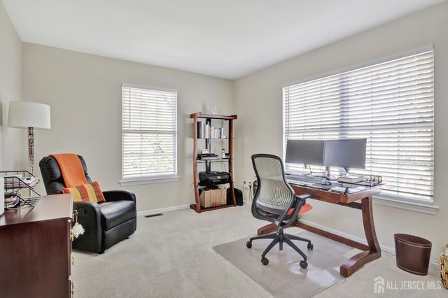 601 Yarrow Circle, South Brunswick, NJ 08810