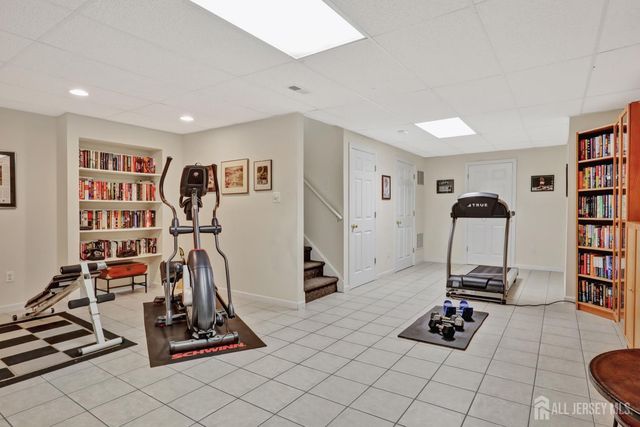 601 Yarrow Circle, South Brunswick, NJ 08810