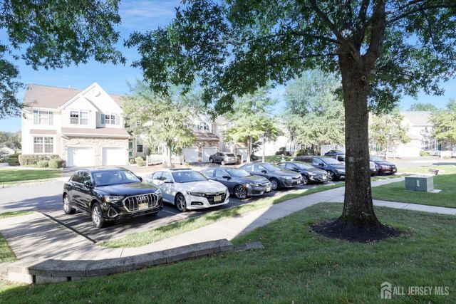 601 Yarrow Circle, South Brunswick, NJ 08810