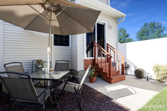 601 Yarrow Circle, South Brunswick, NJ 08810