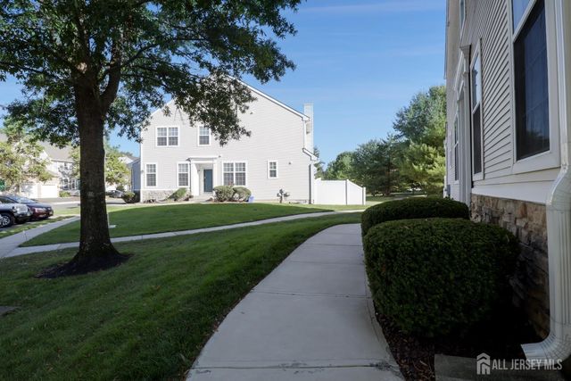601 Yarrow Circle, South Brunswick, NJ 08810
