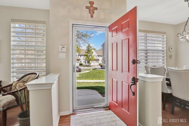 601 Yarrow Circle, South Brunswick, NJ 08810