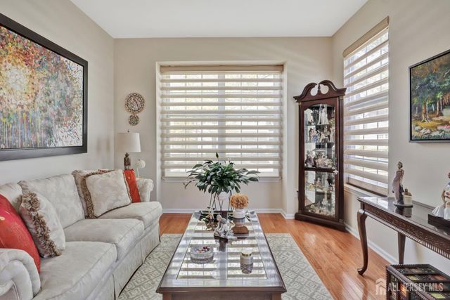601 Yarrow Circle, South Brunswick, NJ 08810
