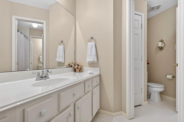 19 Baylark Place, The Woodlands, TX 77382