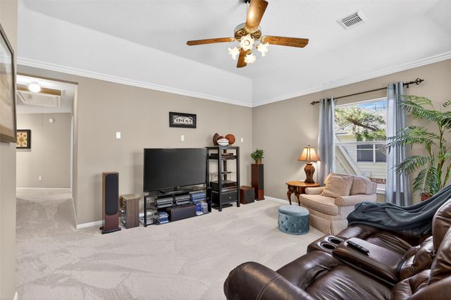 19 Baylark Place, The Woodlands, TX 77382