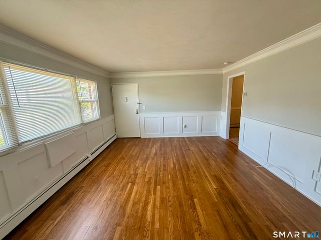 204 Cherry Hill Drive 1B, Bridgeport, CT 06606