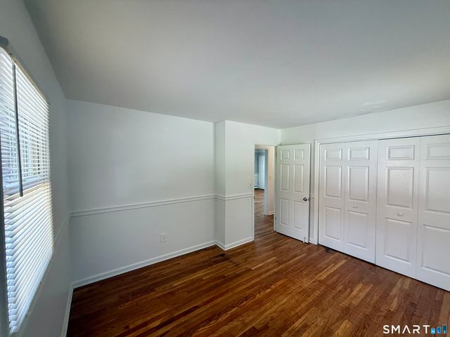 204 Cherry Hill Drive 1B, Bridgeport, CT 06606