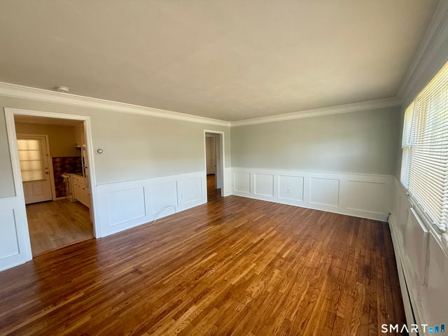 204 Cherry Hill Drive 1B, Bridgeport, CT 06606