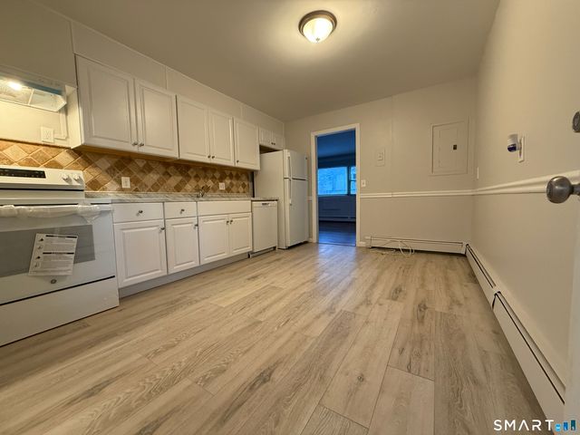 204 Cherry Hill Drive 1B, Bridgeport, CT 06606