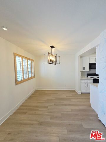 1262 S Barrington Avenue 204, Los Angeles, CA 90025