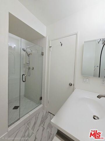 1262 S Barrington Avenue 204, Los Angeles, CA 90025