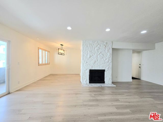 1262 S Barrington Avenue 204, Los Angeles, CA 90025